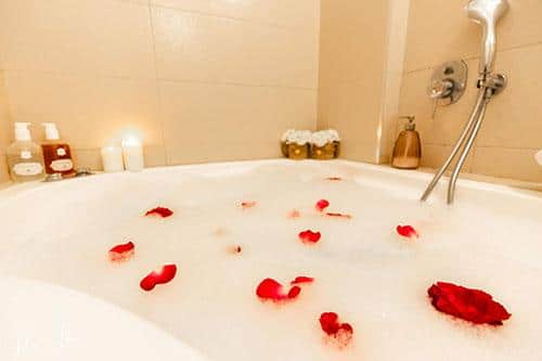 ג'קוזי - הכל כלול בכשושנה - סלון כלות חברתי